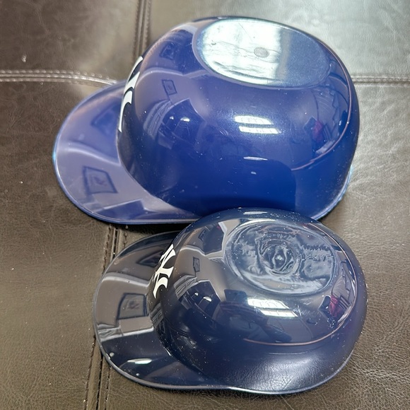 NY Yankees ice cream/snack cup/bowl hats - Picture 14 of 16